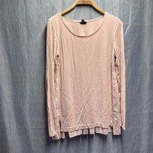 Club Monaco long sleeve light pink top size medium
